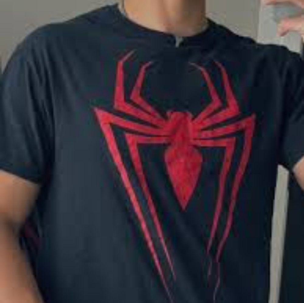 Marvel Spiderman TShirt, Black/Red, Size Small - Picture 2 of 8